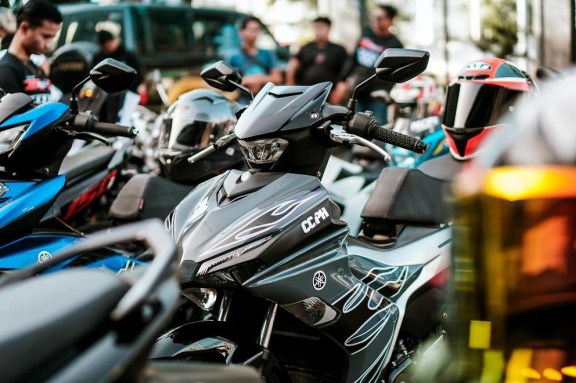 What Really Goes Down at a Biker Meetup
